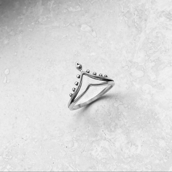 😍TOP SELLER😍 Sterling Silver Double V Shape Ring - Picture 5 of 8